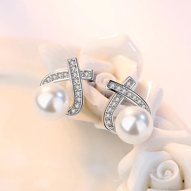 Sweet Cute Personaliyt Silver Simple Geometric Triangle Zircon Freshwater Pearl Earrings Women Christmas  Earings for Women