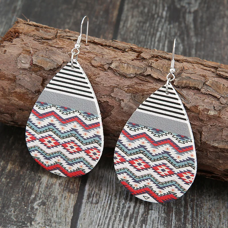 

Женские кожаные серьги в стиле ретро, в стиле бохо, в полоску, с геометрическим узором, в европейском и американском стиле, 2022