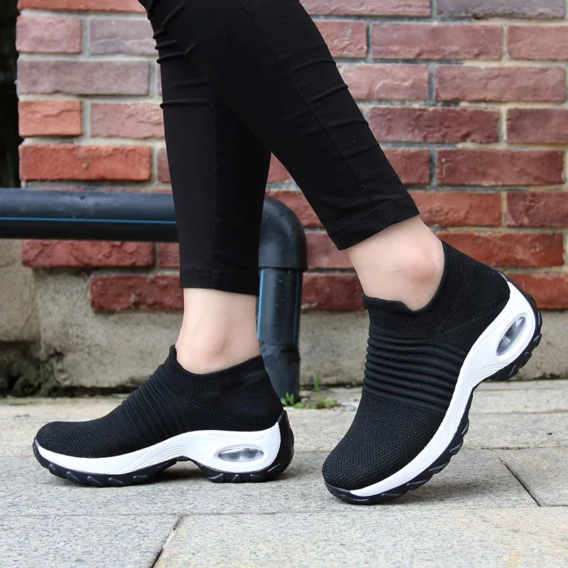 

Womens Casual Shoes Woman Mesh Sock Sneakers 2022 New Spring Knitted Flat Ladies Slip on Vulcanized Female Black white Footwear
