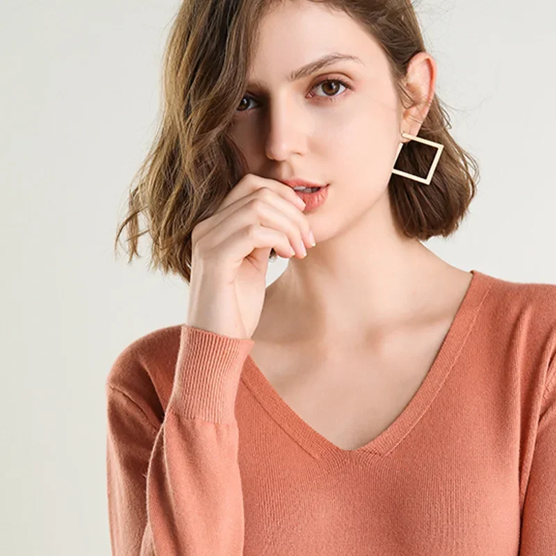 MRMT 2024 новый свитер женский пуловер с v-образным вырезом большой размер вязаная