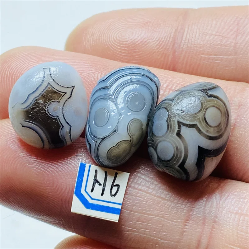 Природный минеральный образец энергетический кристалл лечебный черный агат Alxa