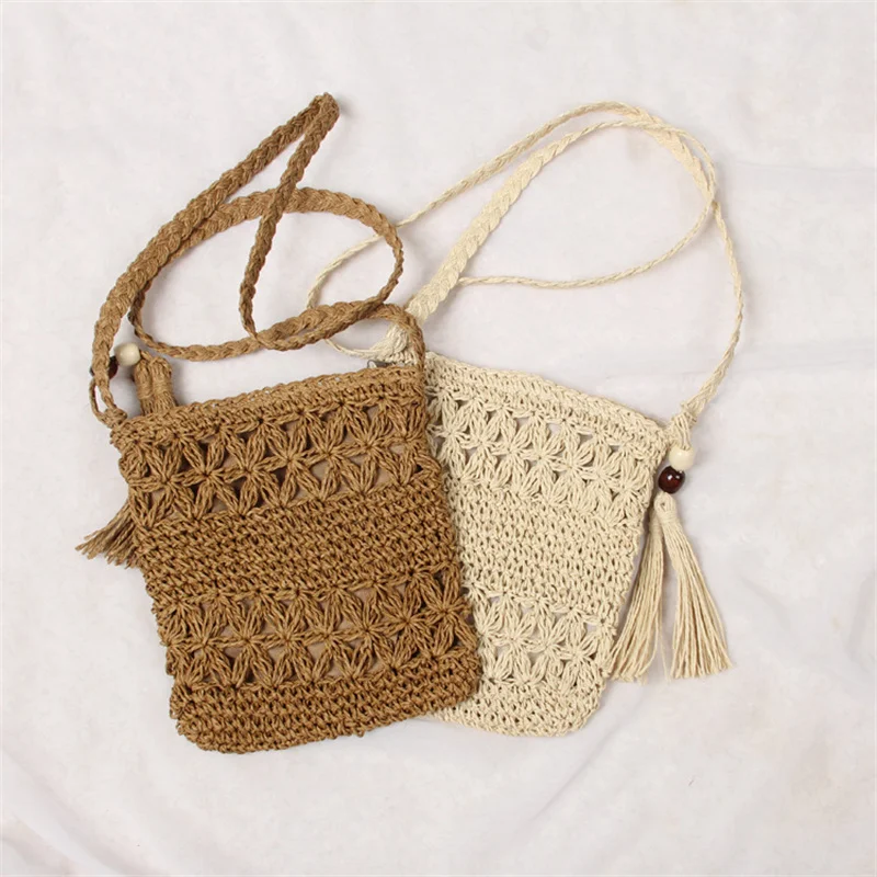 

Women Messenger Bags Hollow Out Woven Single Shoulder Crossbody Bag Casual Tassel Beach Straw Bag for Women bolsa feminina