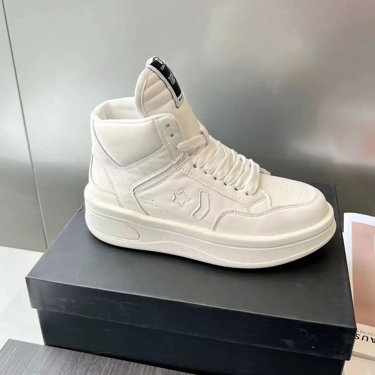 

2023 Leather High-top Platform Shoes Old Shoes and Womens Shoes New Round-headed Casual Sports Shoes and White Shoes Sneakers