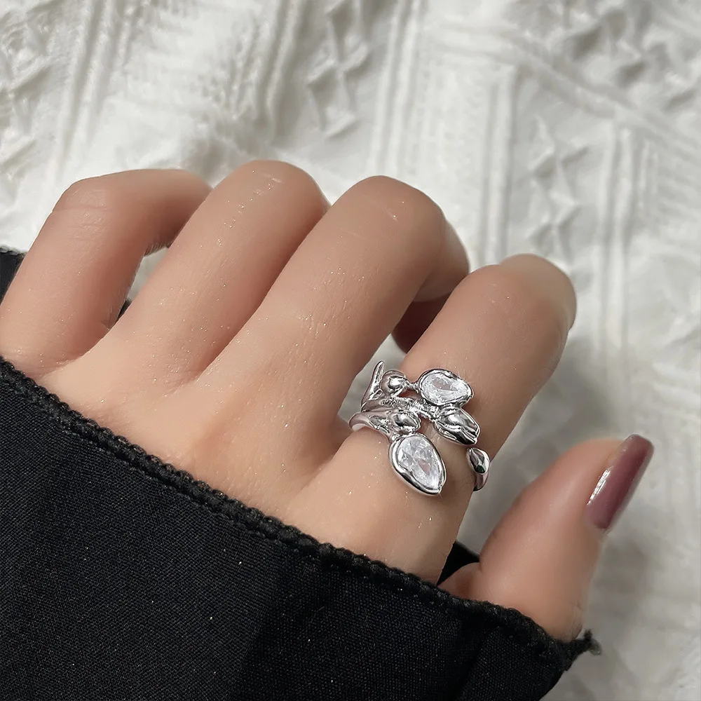 

Zircon Flower Ring For Women Girl Stainless Steel Silver Color Snake Pendant Finger Ring New In Geometric Handmade Party Jewelry