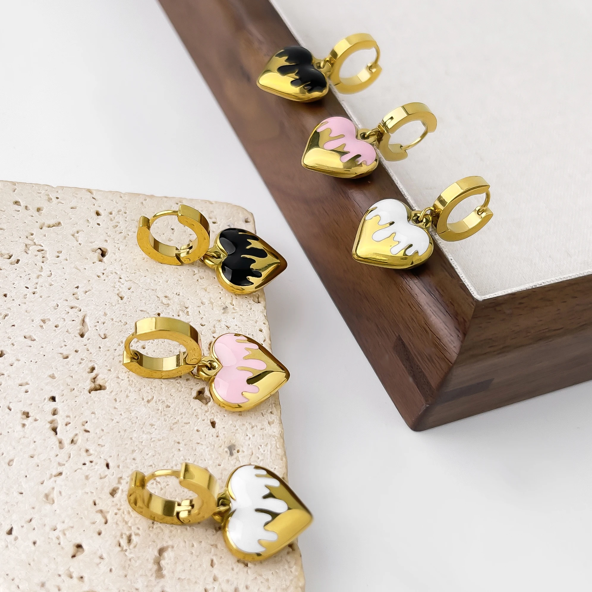 Серьги-кольца Peri'sBox сердечки из нержавеющей стали