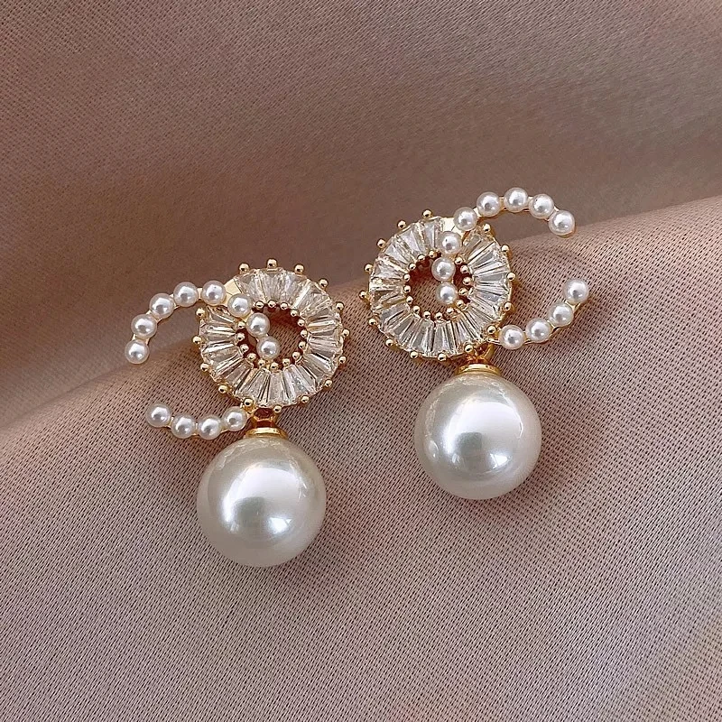 

Korean Fashion 925 Silver Needle Letter C Pearl Earrings Luxury Zircon Modern Earrings for Women lovely Jewelry Gift 2023 New