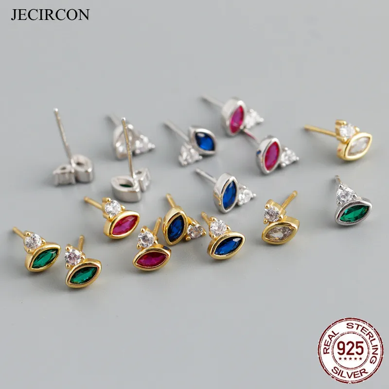 

Женские серьги-гвоздики с фианитами, маленькие