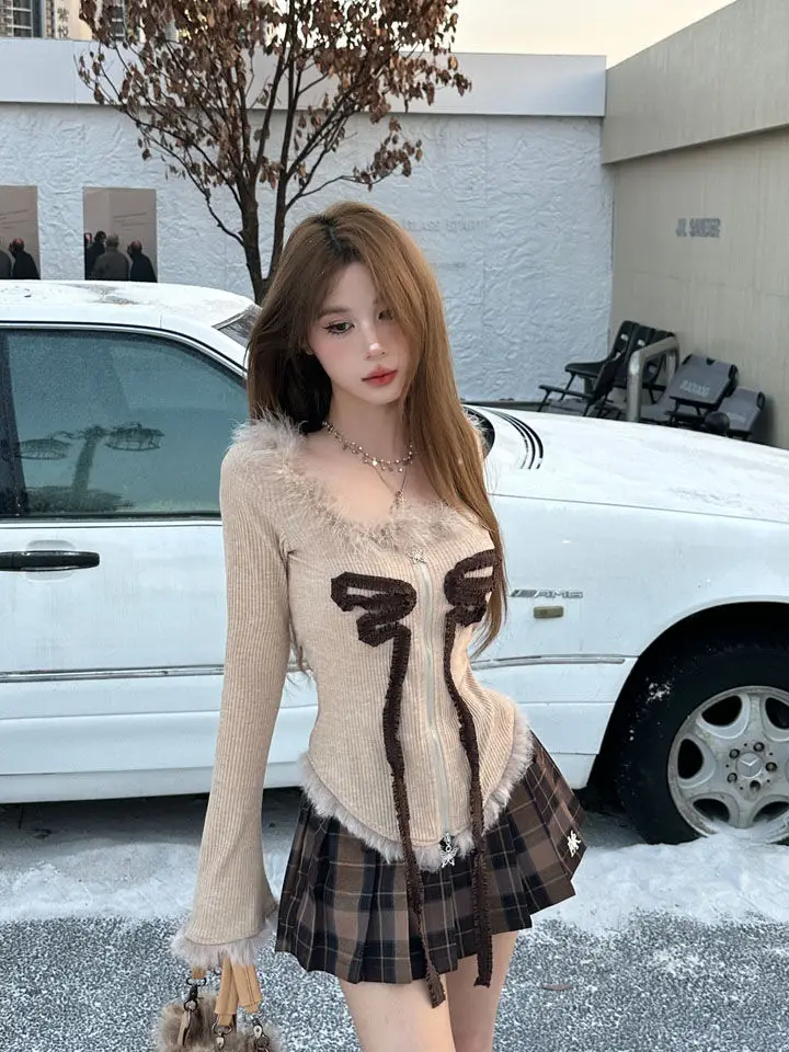 Женская футболка с бахромой