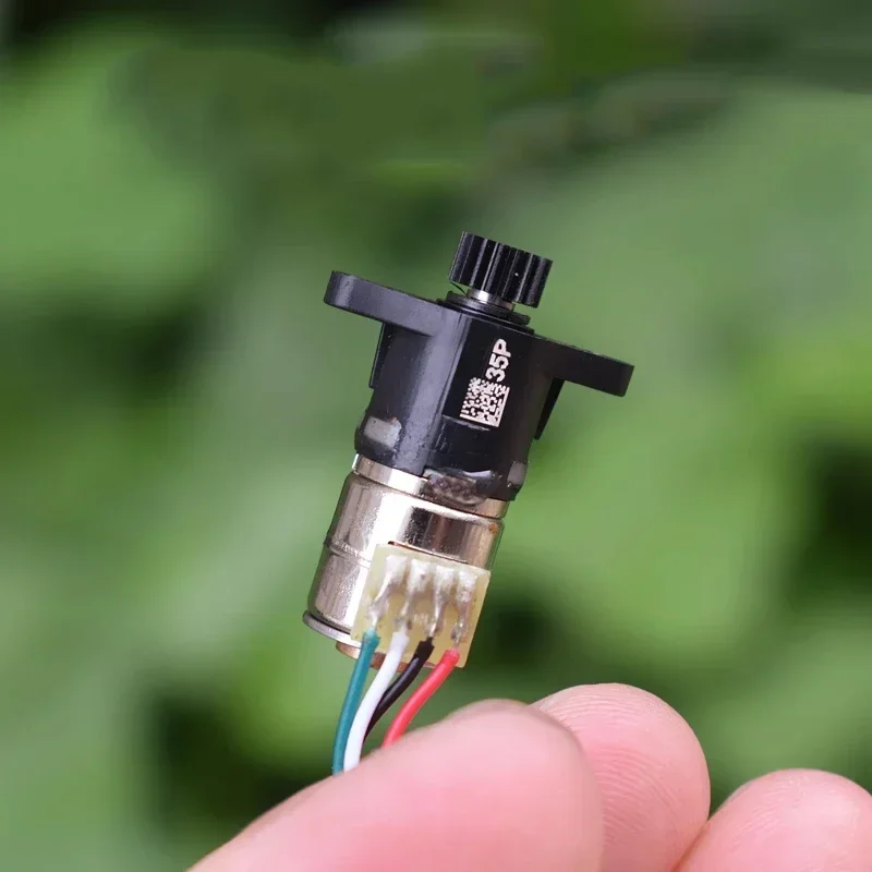 Мини-крошечный 10 мм планетарный шаговый двигатель микро 2-фазный 4-проводной с