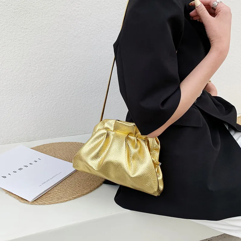 

Luxurious Gold Cloud Bag For Women Leather Hobos Retro Cloud Crossbody Bag Small Phone Bag Design Clutch Clip Bag Female Bolsa