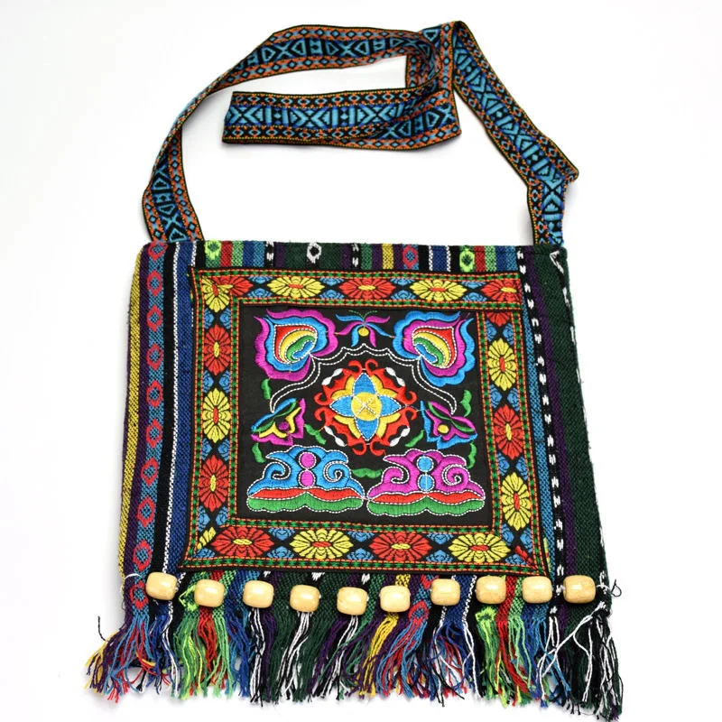 

Shouder Bag Women Unique Vintage Ethnic Shoulder Bag Embroidery Boho Hippie Tassel Tote Messenger Floral Embroidered Zipper Bag
