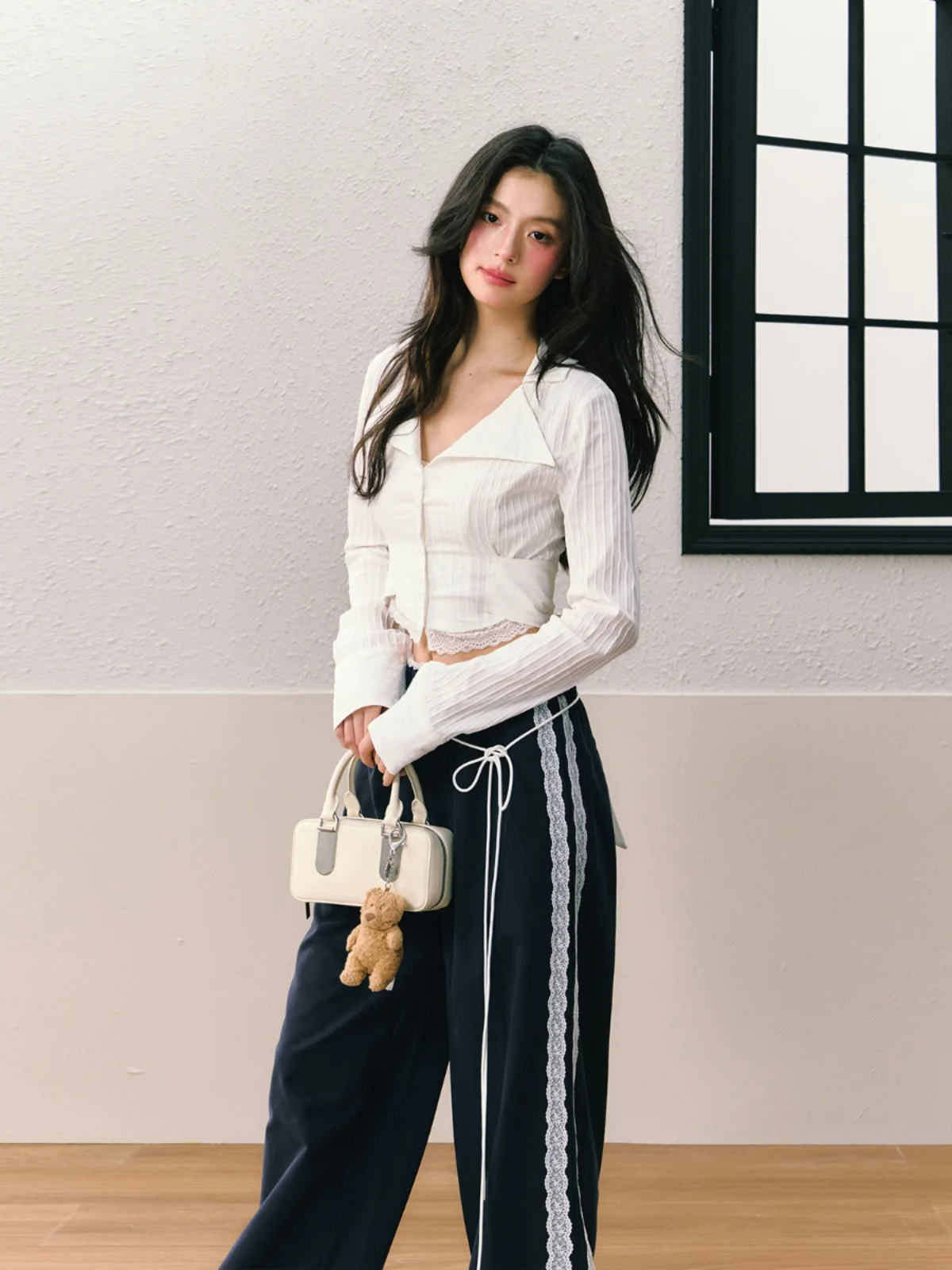 Женская летняя рубашка с длинным рукавом в полоску