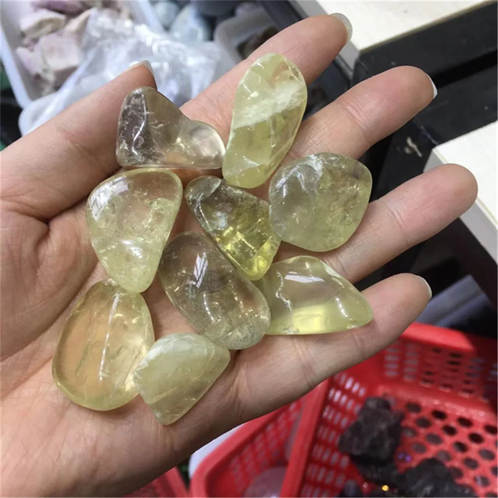 Яшма перепелиная камень фото. Шмелевая яшма. Дымчатый топаз минерал. Ural_stone. Камешек разбор.