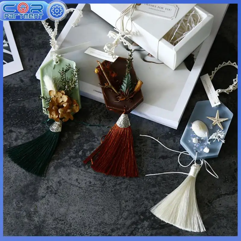 

1PC Car Aromatherapy Pendant DIY Handmade Closet Hanging Incense Dried Flowers Fresh And Elegant Soothe The Nerves Help Sleeping
