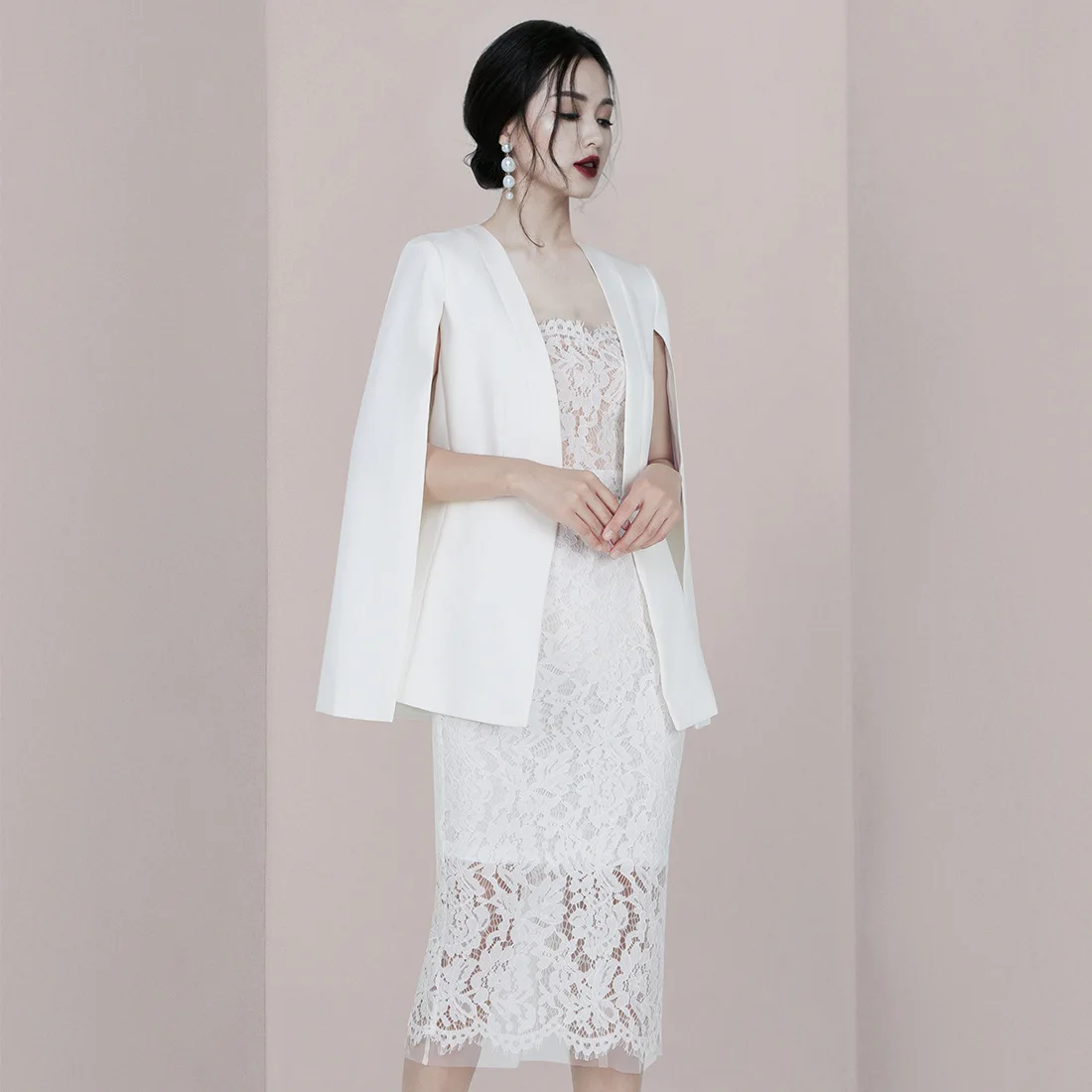 2022Spring And Autumn Woman's White Lace Sling Dress