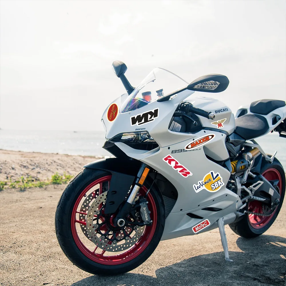 Рисунок 5 - водонепроницаемые наклейки на автомобильный