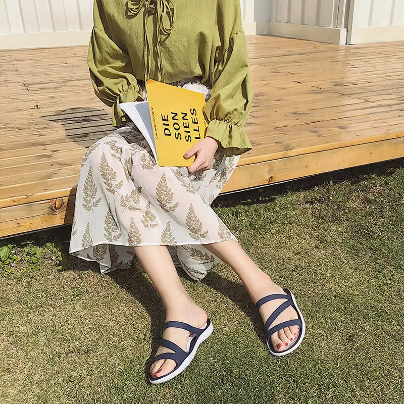 

Leather Sandals Woman Student Slides Shoes Non-Leather Casual Fishing Slipper High Quality Flip Flops Woman Brand Airy Tennis