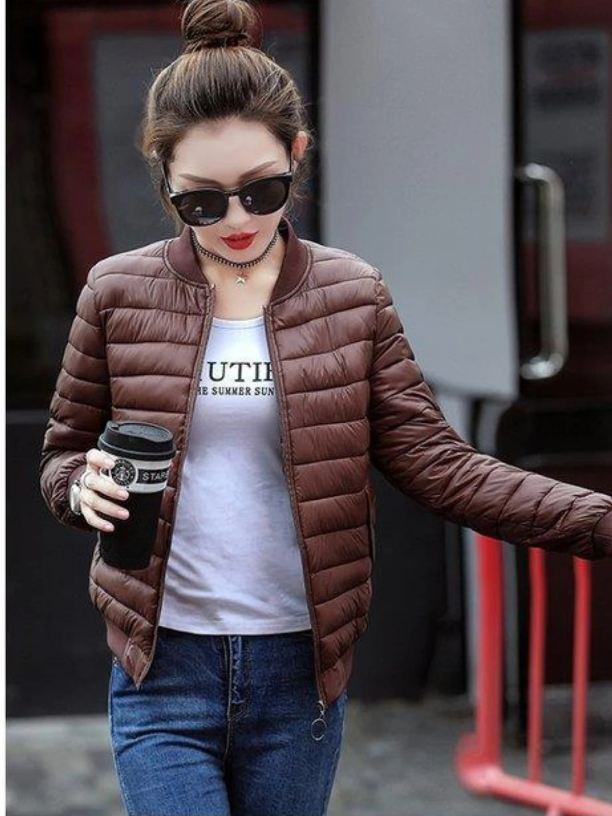 Fashion Padded Jacket Women's Short Lightweight Stand-up Collar Baseball Jacket Korean Version Loose Padded Jacket Warm Light