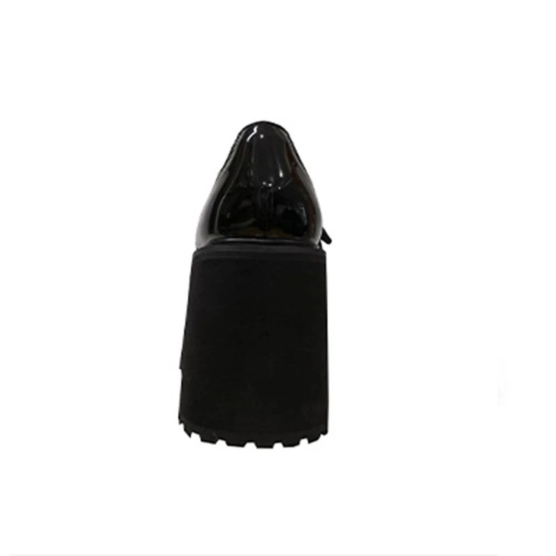 Лоферы на массивной платформе лакированная кожа без застежки повседневные