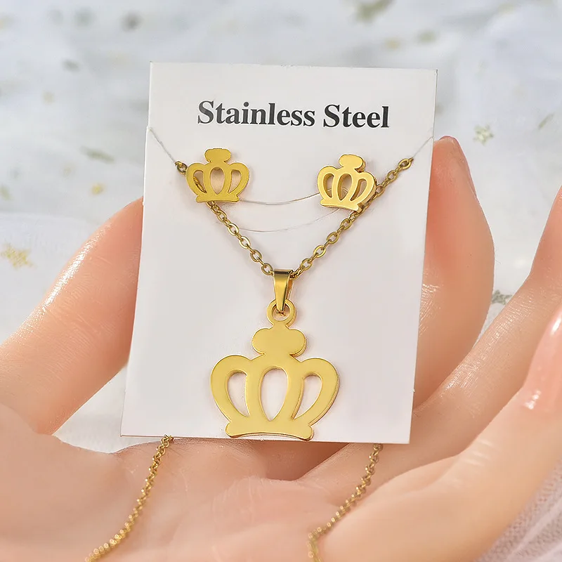 

WANGAIYAO new crown earrings necklace set decoration female temperament key necklace earrings two-piece wedding jewelry