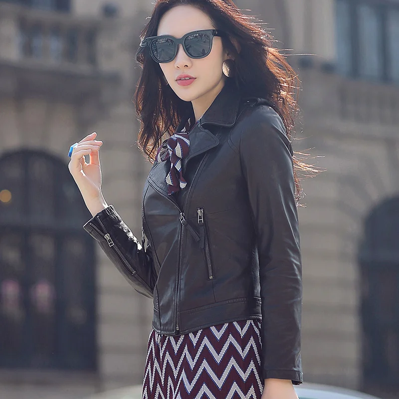 

Haining Spring and Autumn New Genuine Leather Women Sheepskin Short Fit Motorcycle Leather Jacket Fit Korean Coat