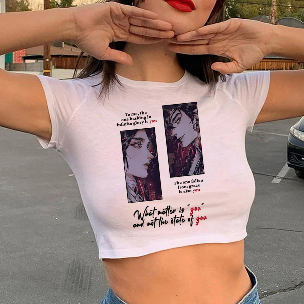 Женская футболка в японском стиле