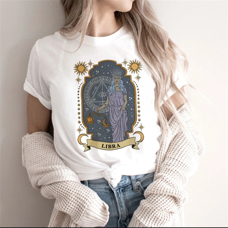 

The Moon Tarot Card T-shirt Aesthetic Crescent Constellation Magic Print Tshirt Graphic Tee Top Women Retro Witch Gothic Tshirt