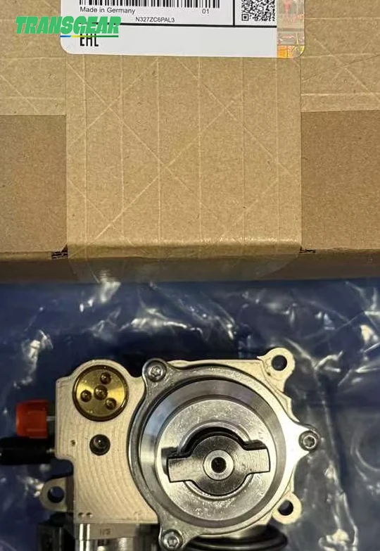 13517592429 Оригинальный новый масляный топливный насос высокого давления 200P