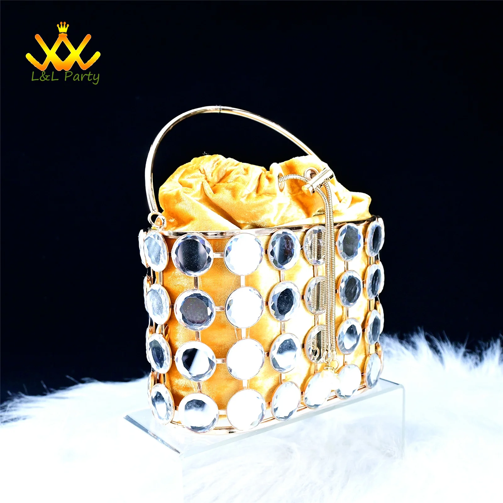 Золотые специальные туфли на каблуке с кристаллами новые поступления высокого