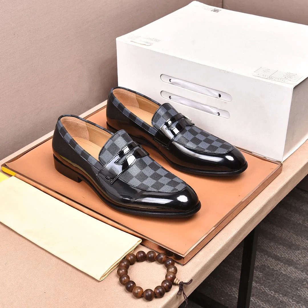 

Новое поступление, классические брендовые дизайнерские мужские официальные деловые туфли из натуральной кожи, дышащие туфли Qh0p1