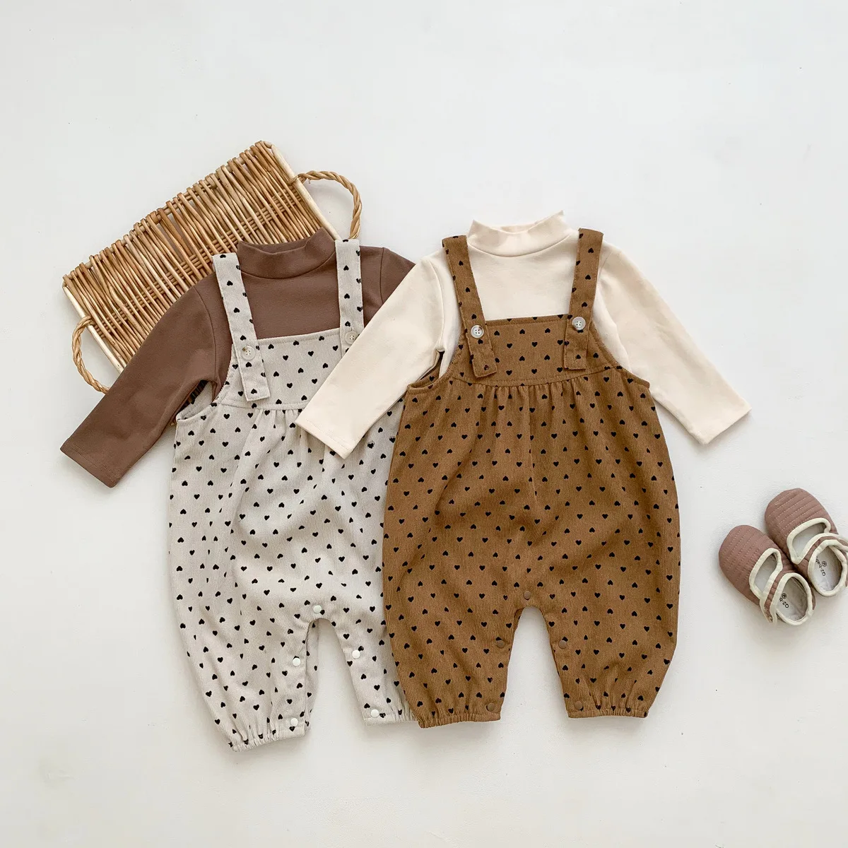 

Baby Girl Fashion Love Print All-match Overalls Loose Sling Pants Boy Solid Soft Baby's Bottoming Shirt Cotton Long Sleeves Tops