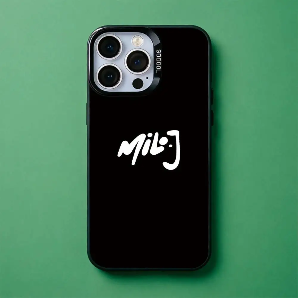 Фото Чехол для телефона Singer M-Milo J для iPhone 17, 16, 15, 14, 13, 12, 11 Plus, Pro Max, XS, цветной, с серебряным покрытием внутри №4