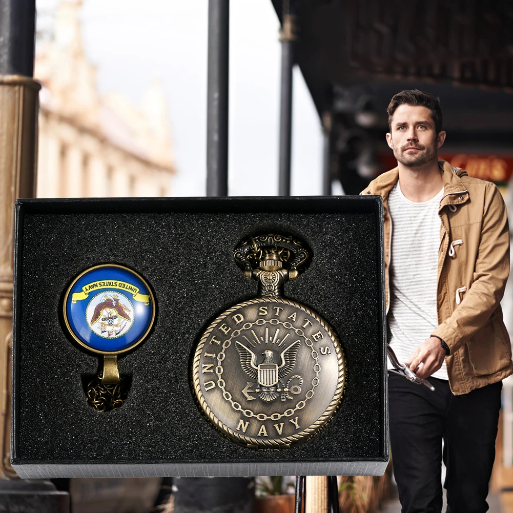 Quartz Pocket Watch Sets for Men Retro Engraving Eagle Design Fob Watch Commemorative Badge Art Collections Gift Set for Men