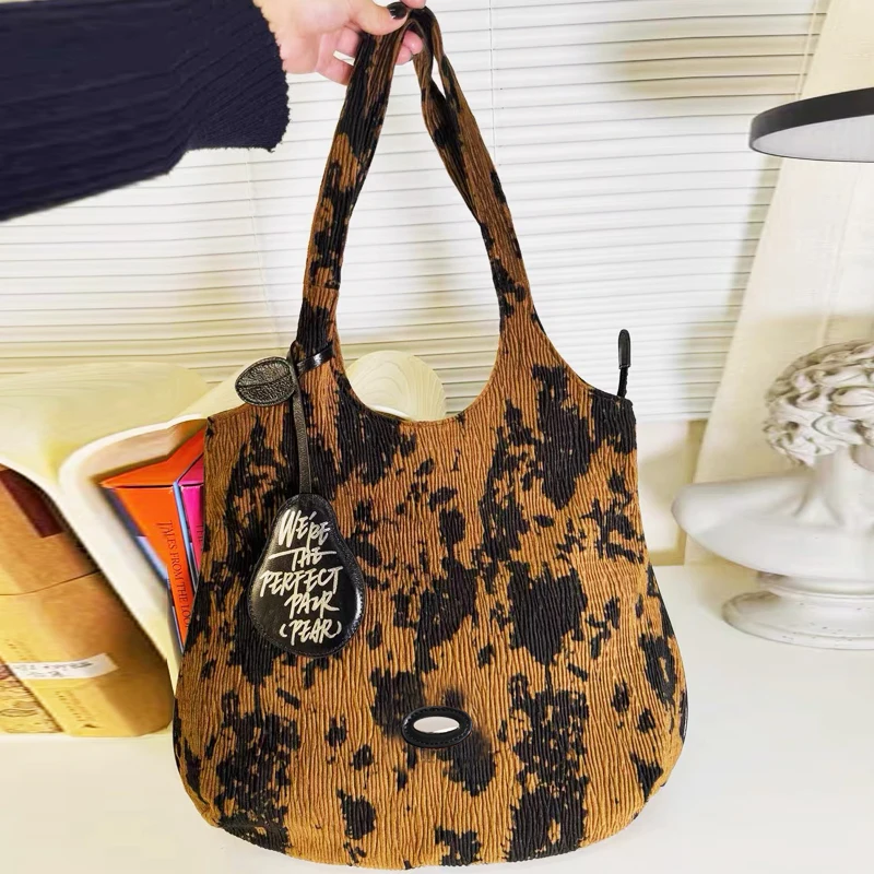 Вместительные тонкие дизайнерские сумки и кошельки новинка 2024 с принтом