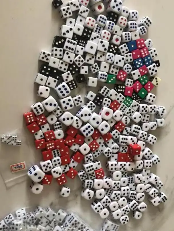 

Игральные карты akk a5 с маркировкой magic props + 3 аккумулятора включают 2 наушника