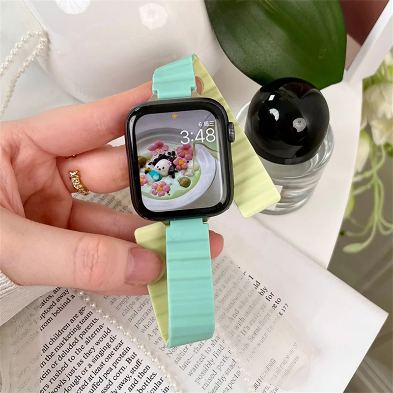 

Silicone Fine Payment Strap For Apple Watch Band 49mm 41mm 45 40 44 38 42 For iWatch Series 8 7 6 SE 5 4 3 Replacement Bracelet