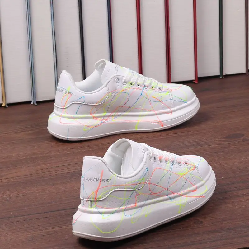 White Shoes Women's Luminous Fashionable Breathable Student Casual Sneakers Thick Bottom Hight Increasing Board Shoes