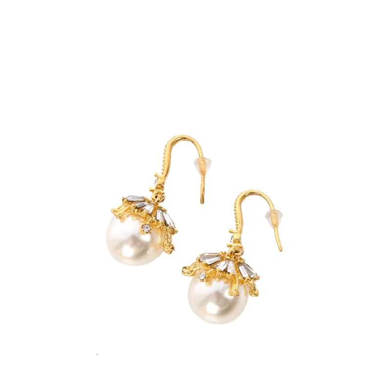 

Fashion Double-sided Pearl Two Spherical Girls Zircon Earrings Jewelry