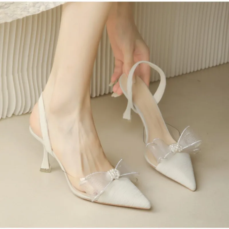 

Новинка, модная женская обувь BCEBYL с острым носком, украшенная жемчугом и бантом, пикантные элегантные туфли с открытым носком для банкета, искусственные высокие каблуки