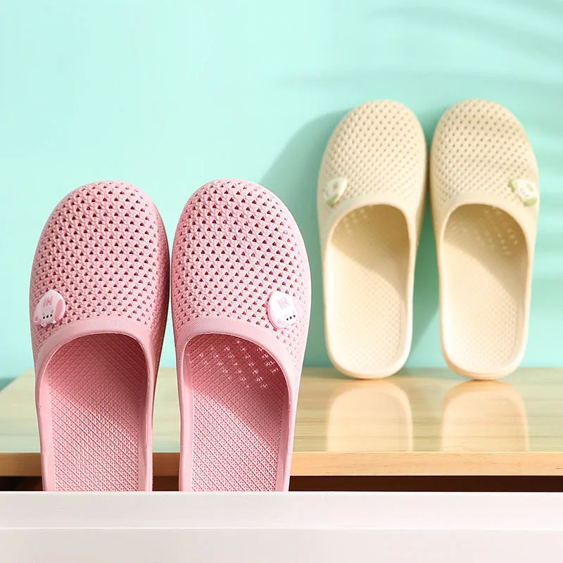 

2021 new Female shoes summer new style sandals and slippers, soft bottom indoor baomao
