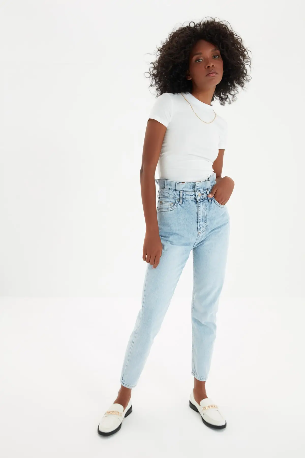 

Trendyol Waist Detail High Bel Mom Jeans TWOAW22JE0141