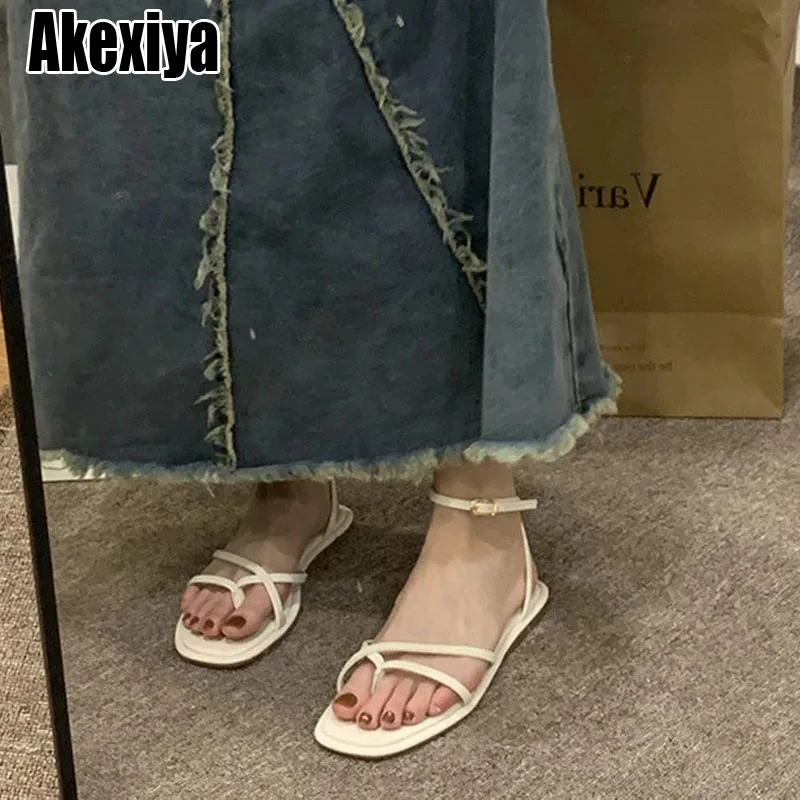 

2023 Summer New Brand Women Sandal Shoes Fashion Open Toe Narrow Band Flats Sandalias Ladies Elegant Gladiator Sheos