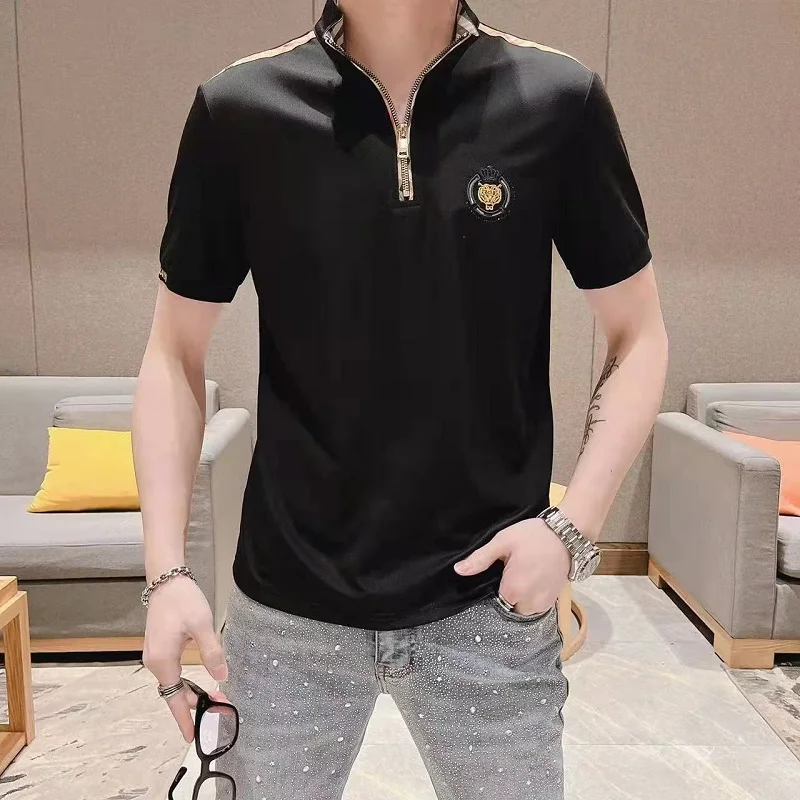 

2023 Summer European Men's Zipper Stand Neck Polo Silk Short Sleeves Tiger Crown Embroidery Zipper Polo Shirt S-4XL