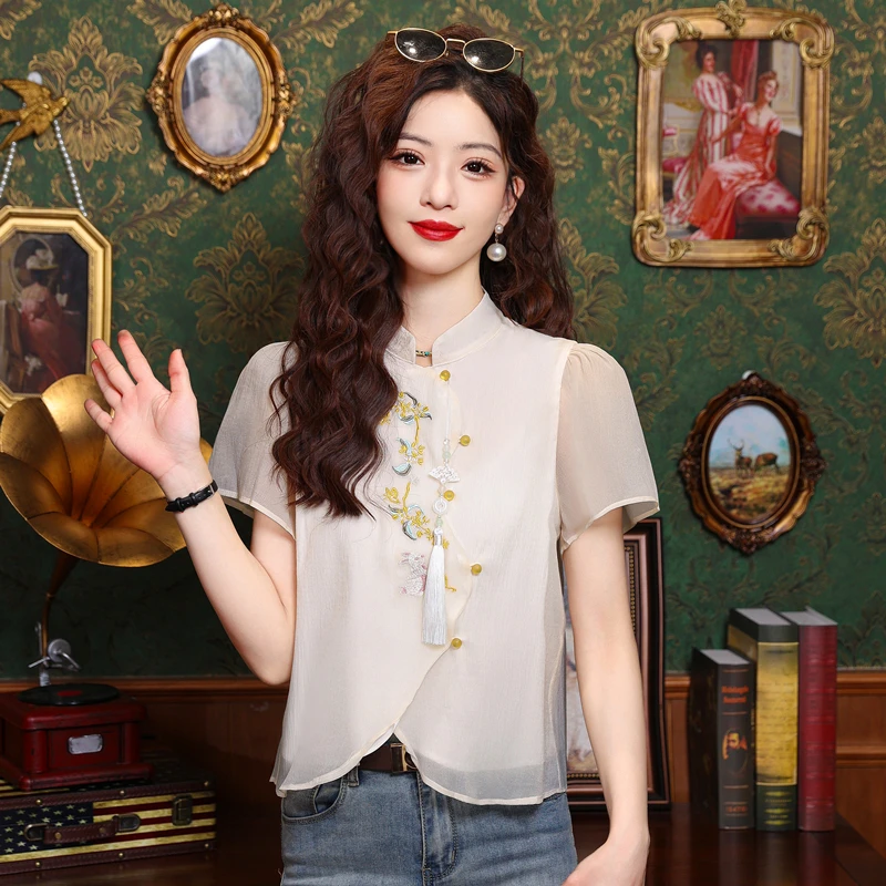 Женская летняя блузка с коротким рукавом и воротником-стойкой