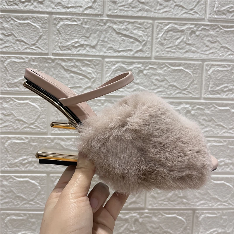 Fashion Women Fur Slippers Sexy Peep Toe Gladiator Sandals Dress Pumps Summer Letter Strange Heel Mules High Heel Wedge Shoes