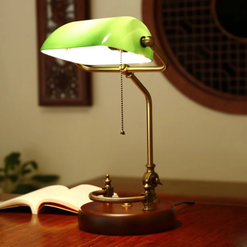 American Retro Solid Wood Desk Lamp Work Reading Green Glass Decoration Old Shanghai Adjustable Pole E27 Lighting Tbale Fixtures