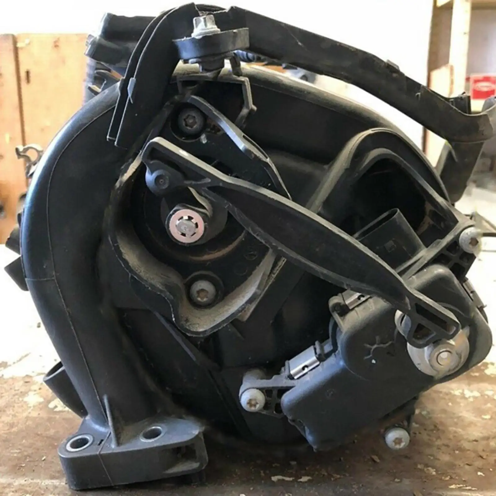 Новая деталь для регулировки впускного коллектора Шевроле Chevrolet Cruze