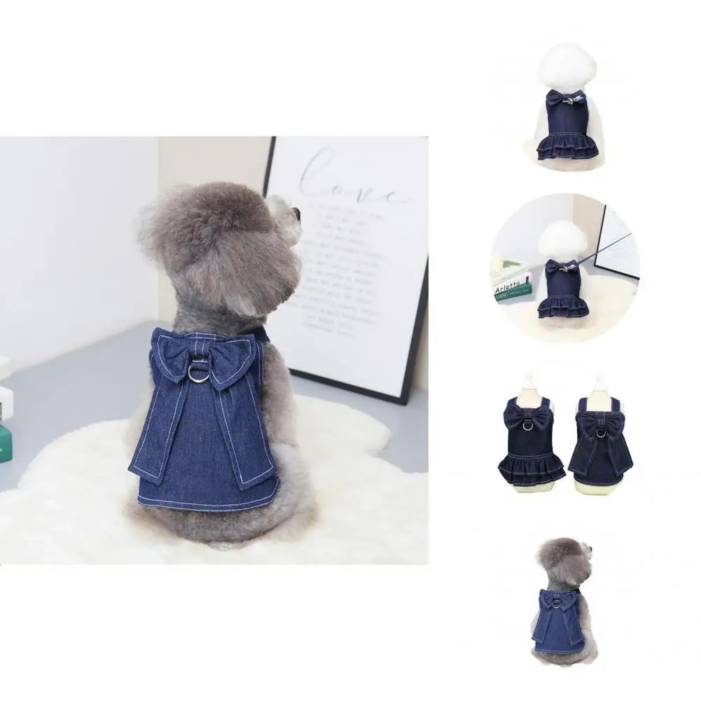 С модным платьем для собак "with Tow Ring Functional Denim Fashion Bowknot Pet T-shirt Compact Dog Dress Adorable for Puppy on" (компактное платье для собак с функциональным кольцом для поводка и модным бантом).