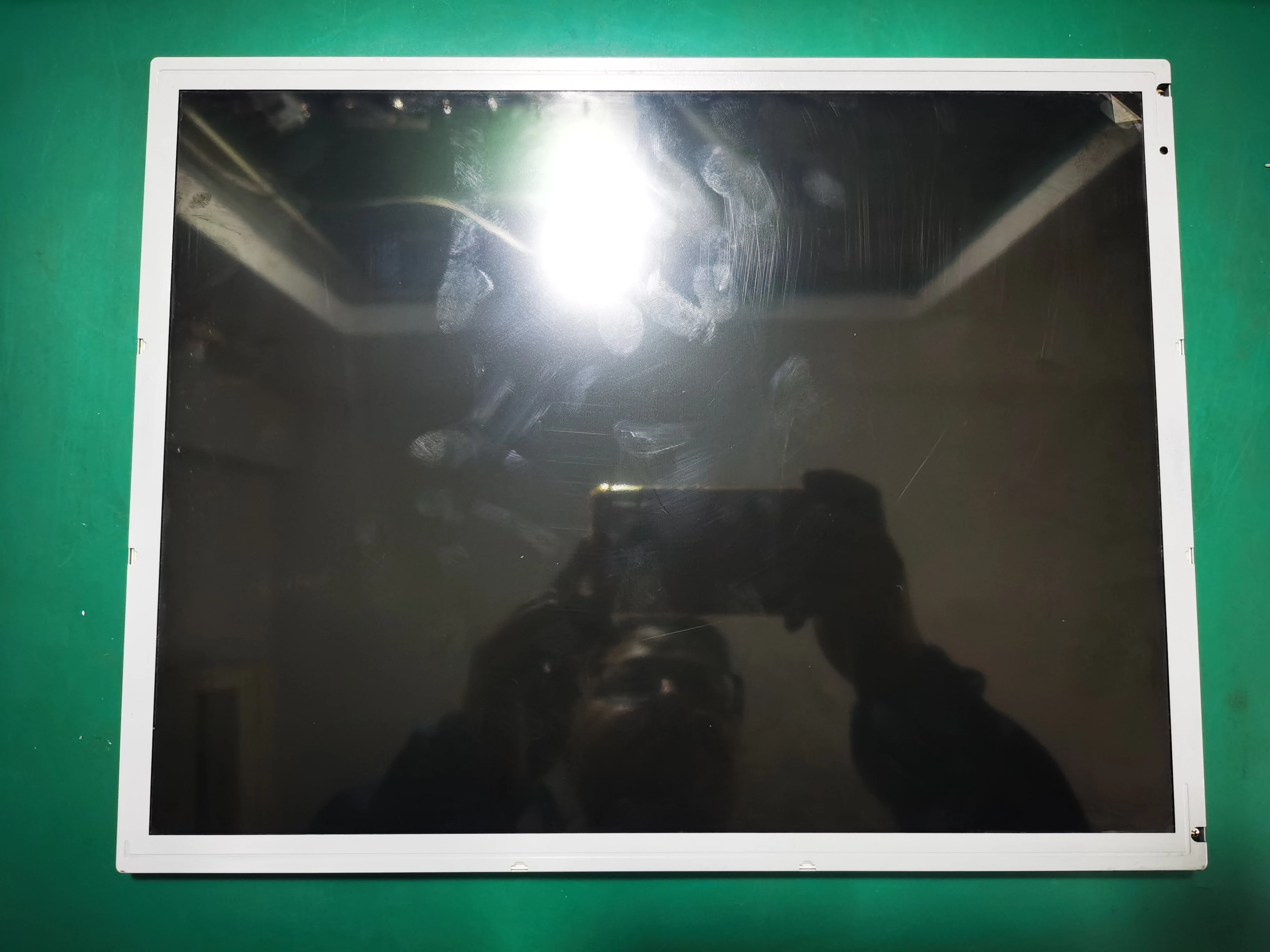 Оригинальный 15-дюймовый промышленный экран LM150X08-TL01 протестирован на складе