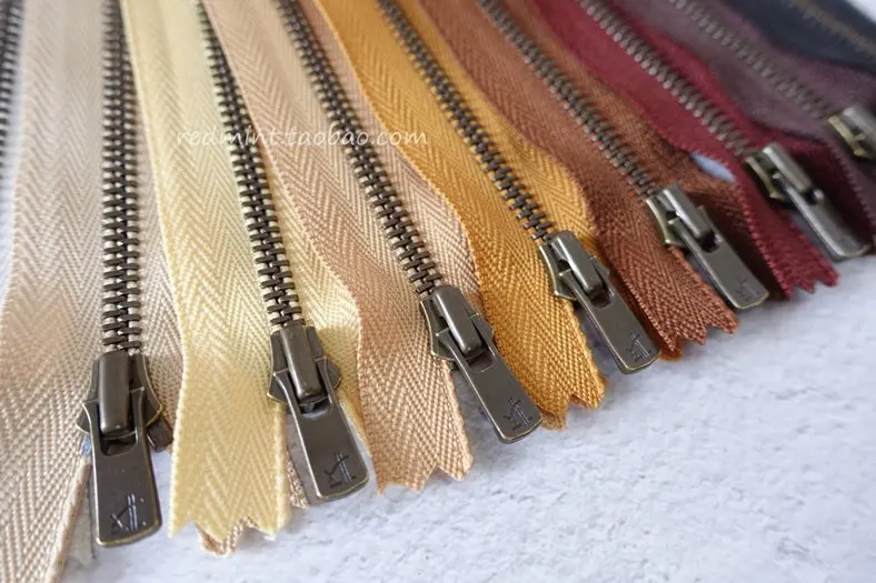 

High Grade YKK Zipper 17CM3 Antique Copper Closed Tail Collar Cuffs Luggage Leather Goods